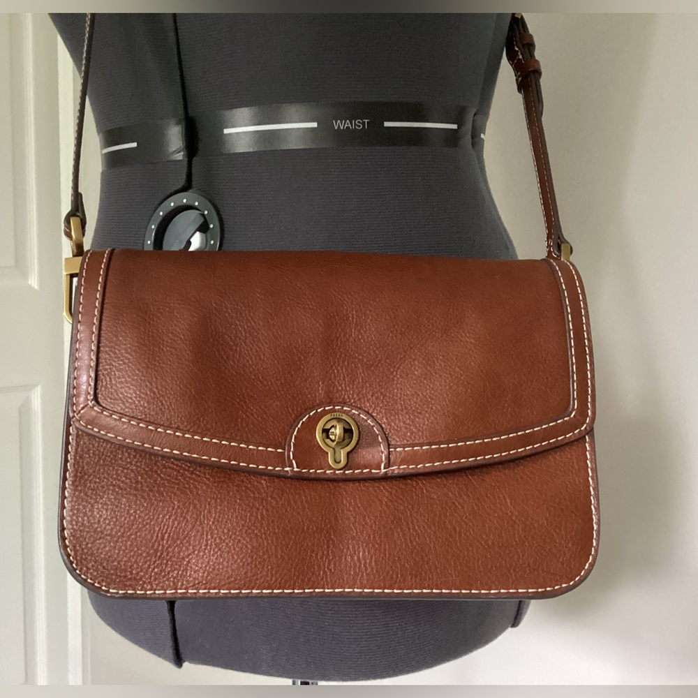 Fossil cross body/shoulder purse